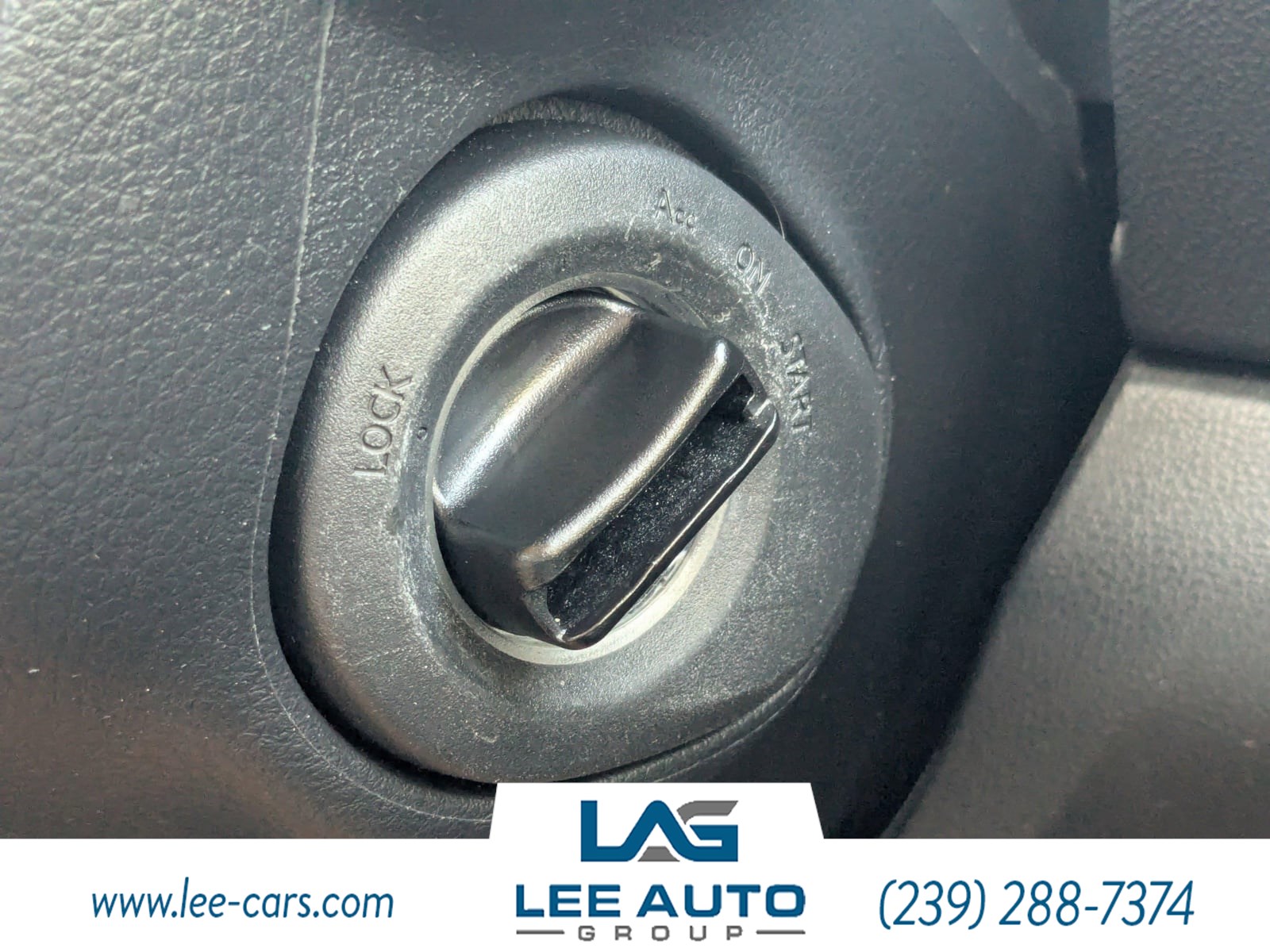 2013 Nissan Rogue SV photo 26