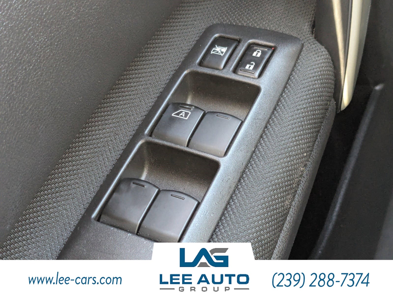 2013 Nissan Rogue SV photo 20