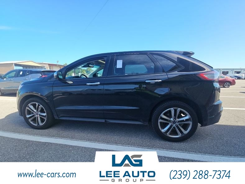 2015 Ford Edge Sport photo 2