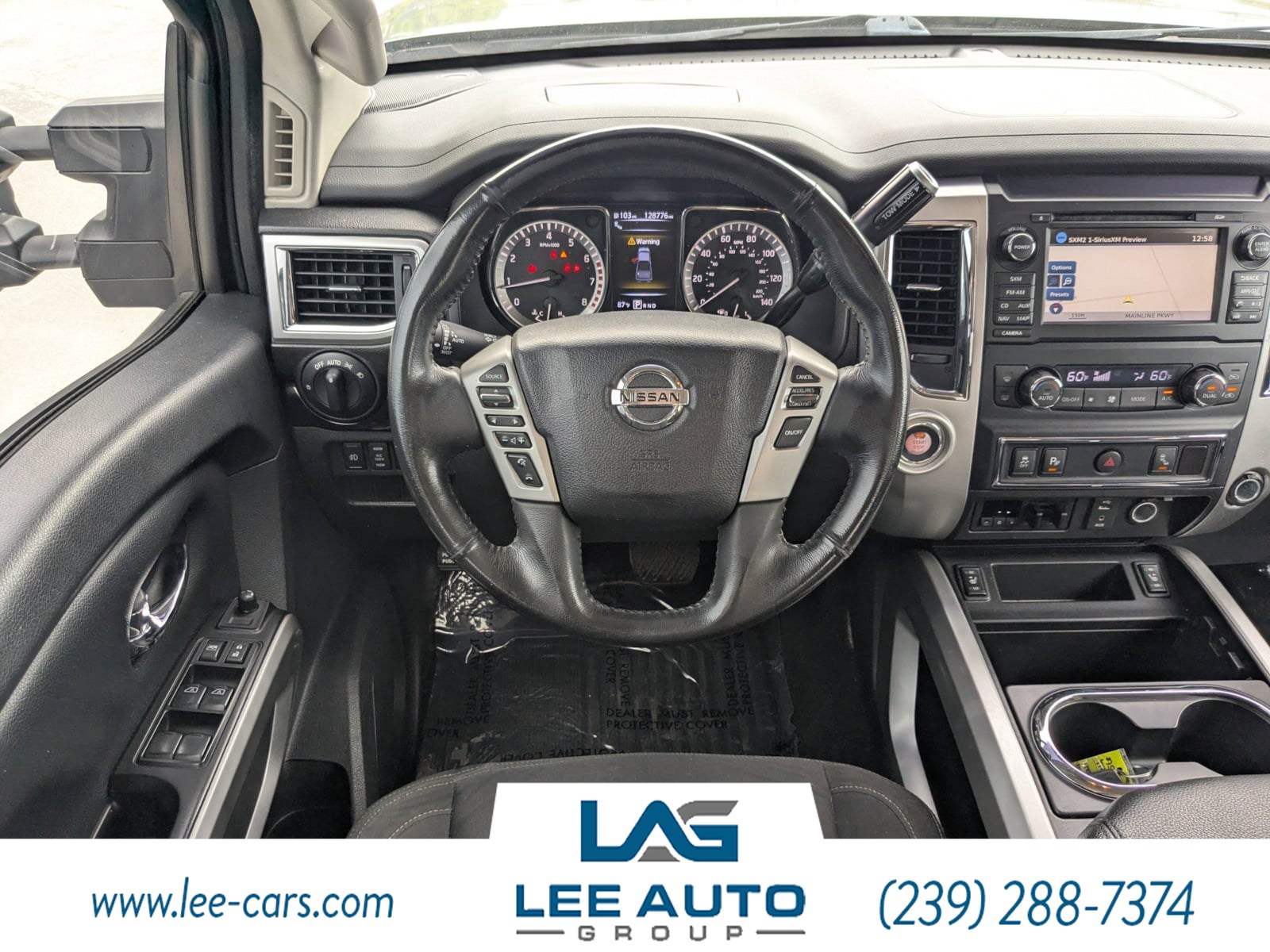 2016 Nissan Titan SV Crew Cab photo 14