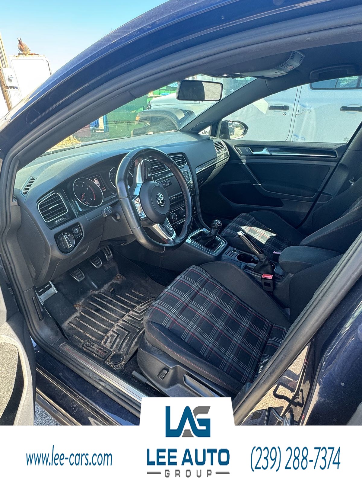 2017 Volkswagen Golf GTI Sport SE Autobahn photo 2