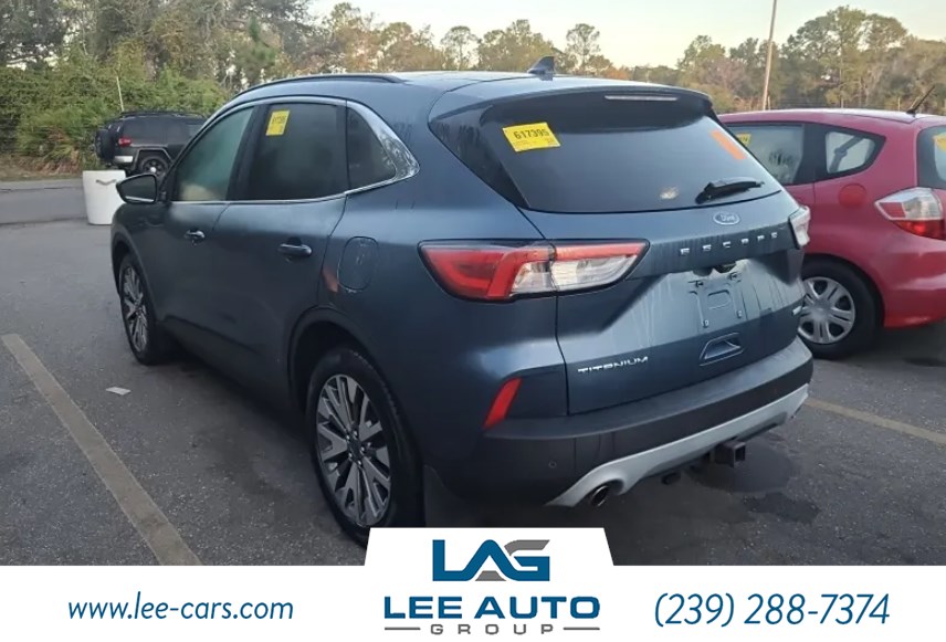 2020 Ford Escape Titanium Premium photo 3