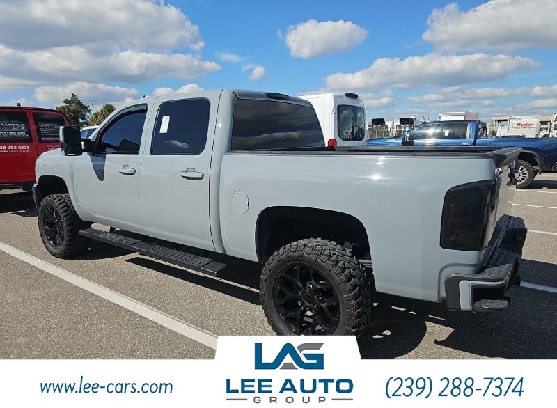 2012 Chevrolet Silverado 1500 LT photo 3