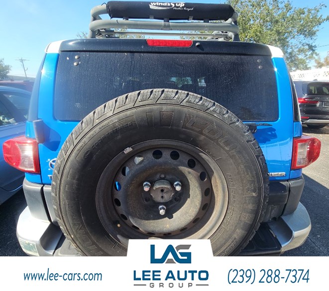 2007 Toyota FJ Cruiser Base photo 2