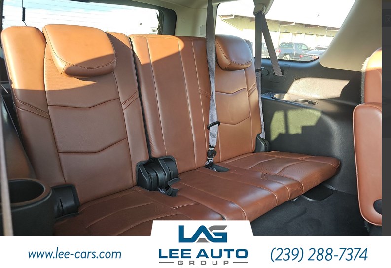 2015 Cadillac Escalade ESV Premium photo 2