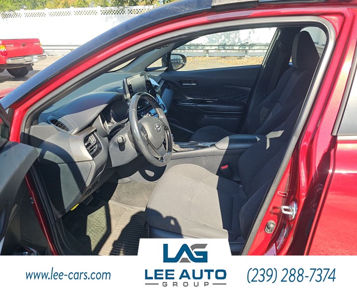 2019 Toyota C-HR XLE Limited photo 3