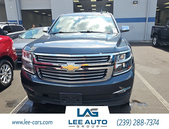 2020 Chevrolet Suburban 4WD 1500 Premier's photo