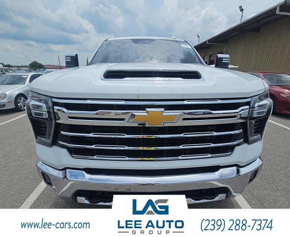 2024 Chevrolet Silverado HD LTZ 4WD Crew Cab Standard Box's photo