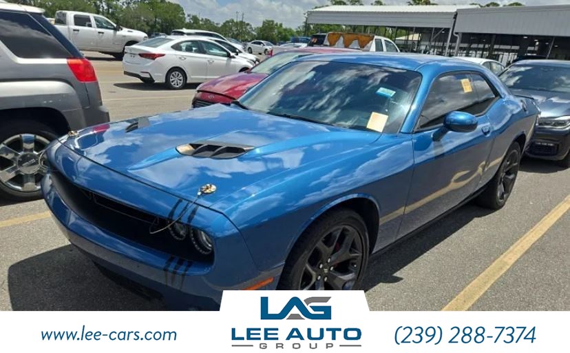 2020 Dodge Challenger SXT Auto's photo
