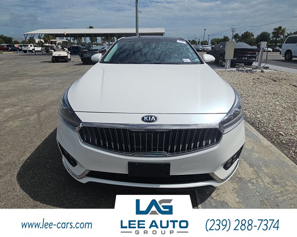2017 Kia Cadenza Technology's photo