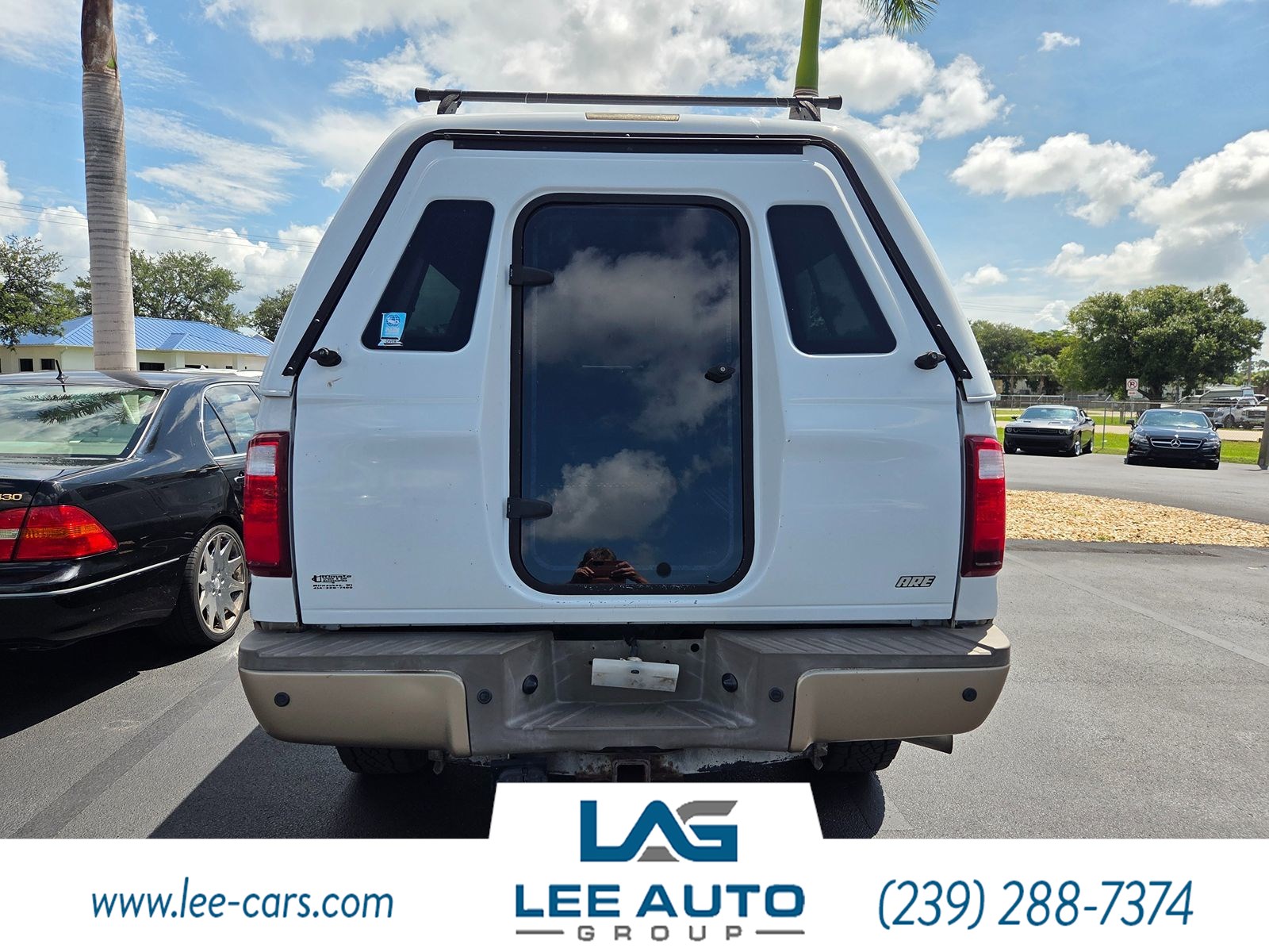 Oxford White 2014 Ford F-350 Super Duty Pickup Truck Four-Wheel Drive Automatic