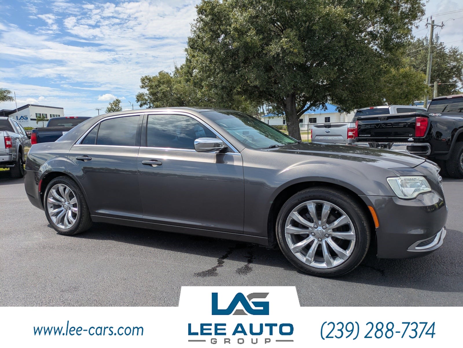 Gray (Granite Crystal Metallic Clearcoat) 2019 Chrysler 300 Sedan Rear-Wheel Drive Automatic