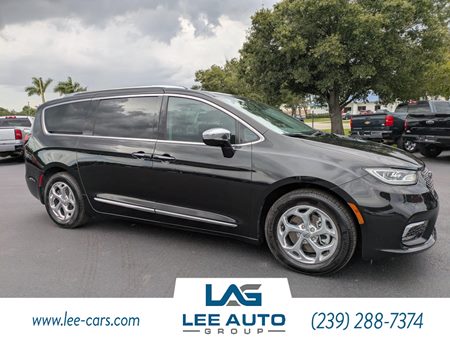 Sold 2021 Chrysler Pacifica Hybrid Limited