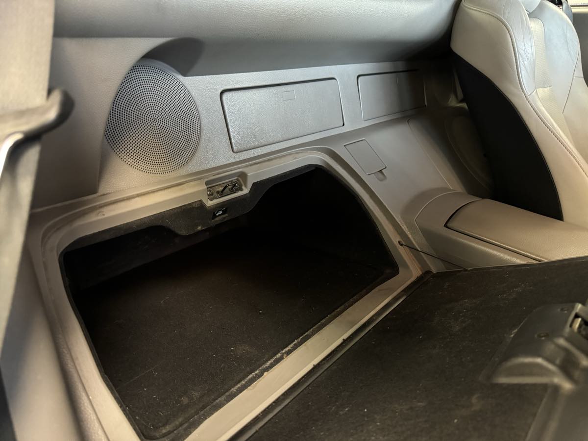 2005 Nissan 350Z Touring photo 44
