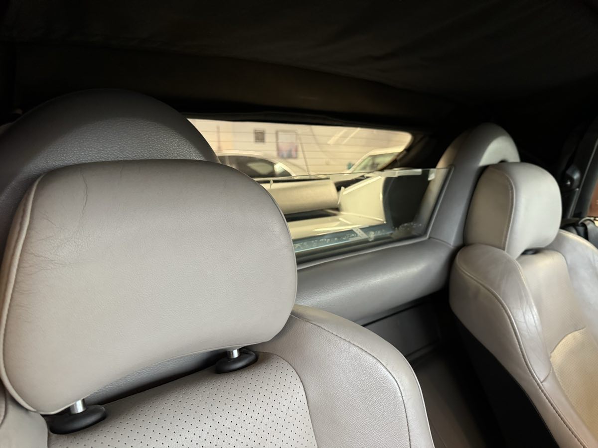 2005 Nissan 350Z Touring photo 46