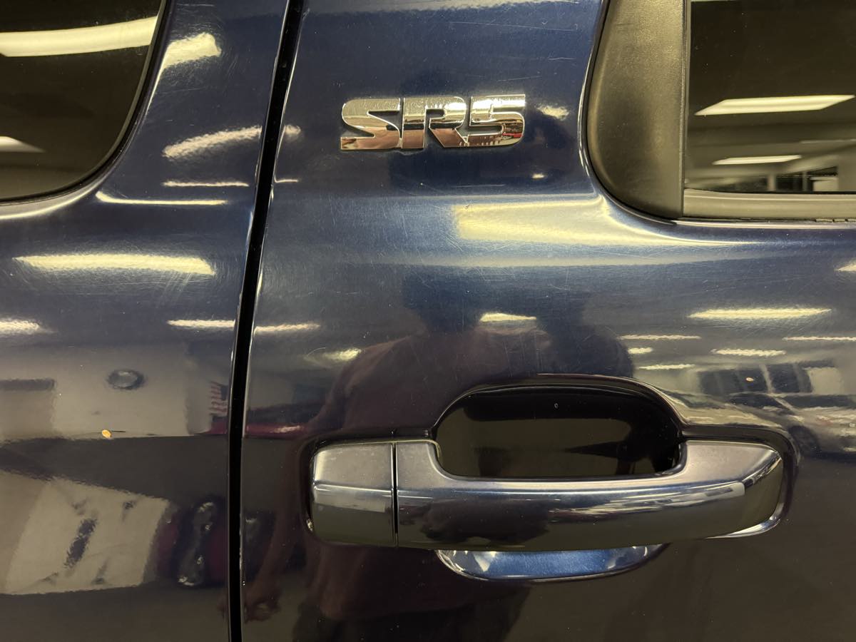 2010 Toyota Sequoia SR5 photo 13