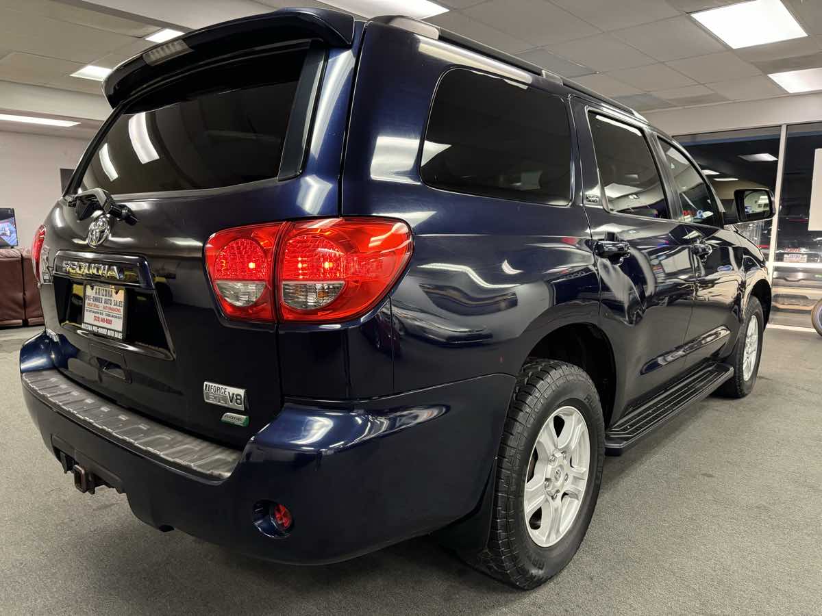 2010 Toyota Sequoia SR5 photo 14