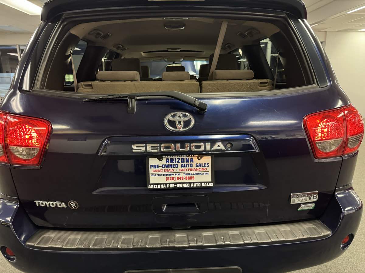 2010 Toyota Sequoia SR5 photo 19