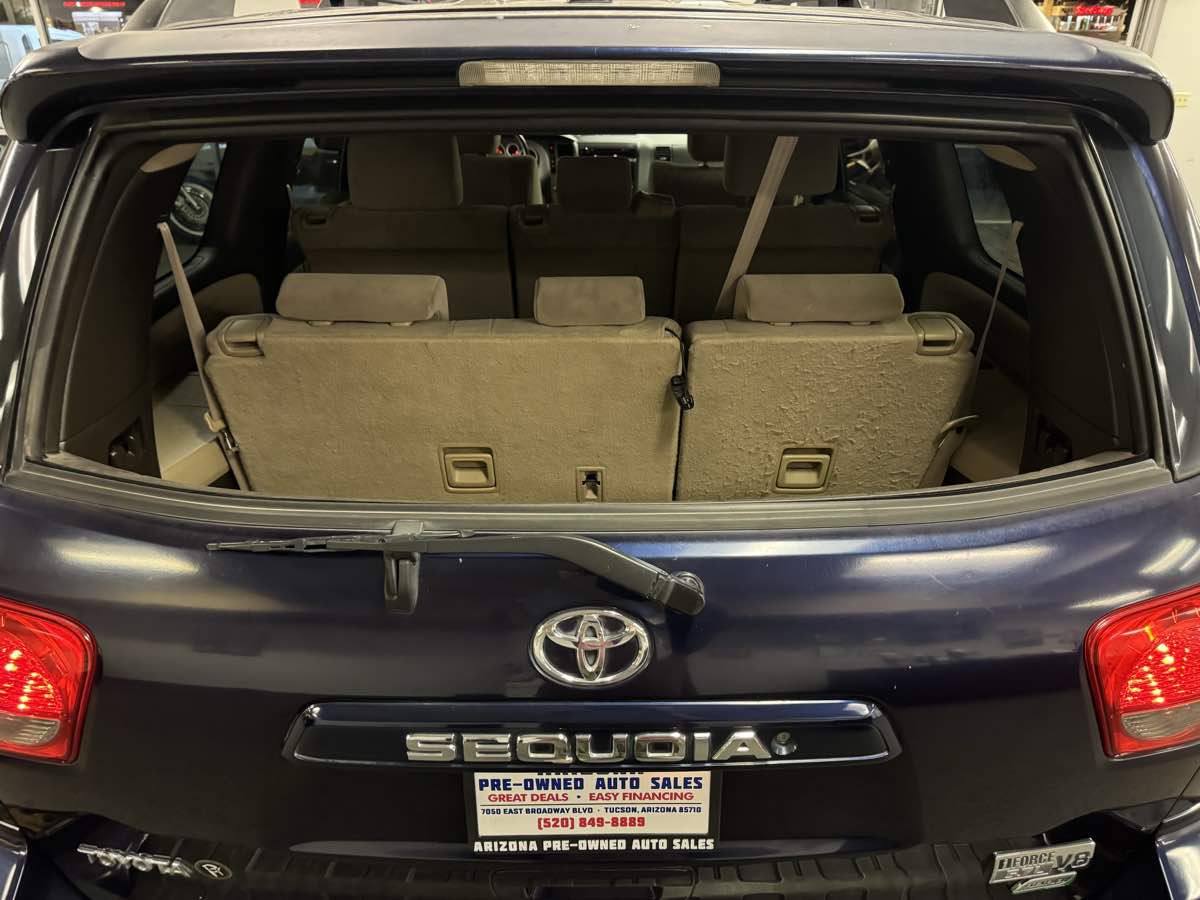 2010 Toyota Sequoia SR5 photo 20