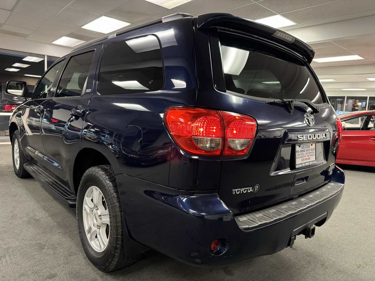 2010 Toyota Sequoia SR5 photo 24
