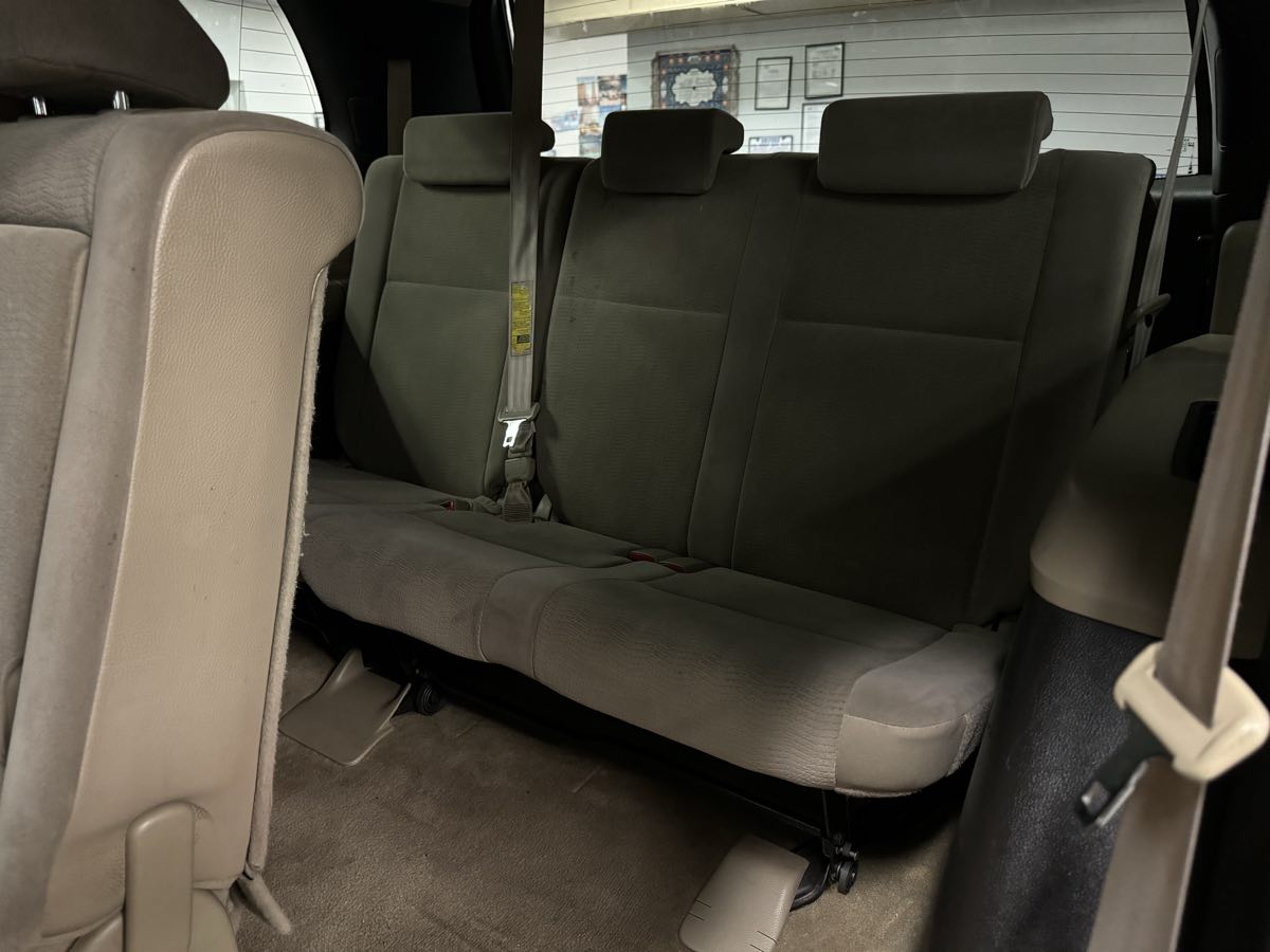 2010 Toyota Sequoia SR5 photo 52