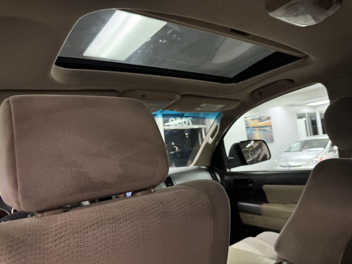2010 Toyota Sequoia SR5 photo 53