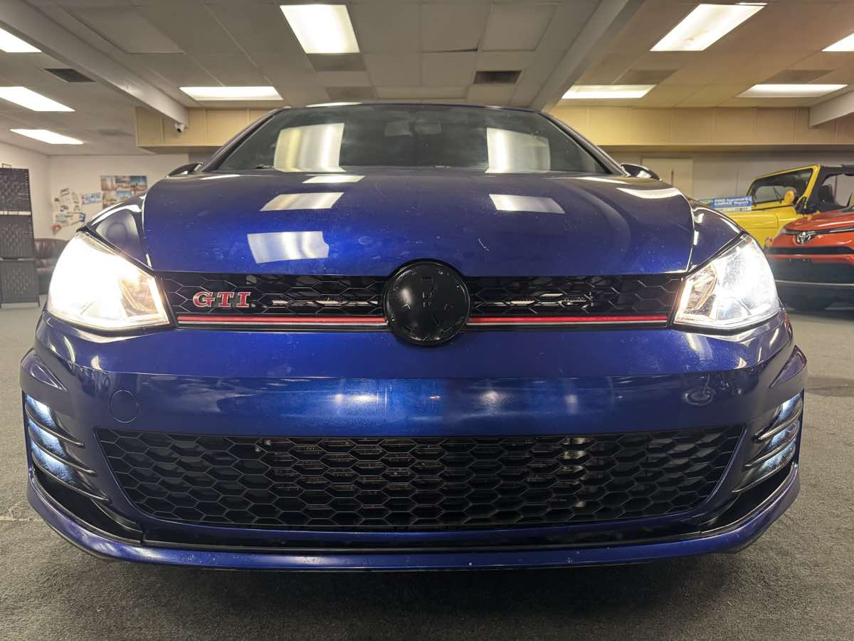 2016 Volkswagen Golf GTI S Performance photo 5