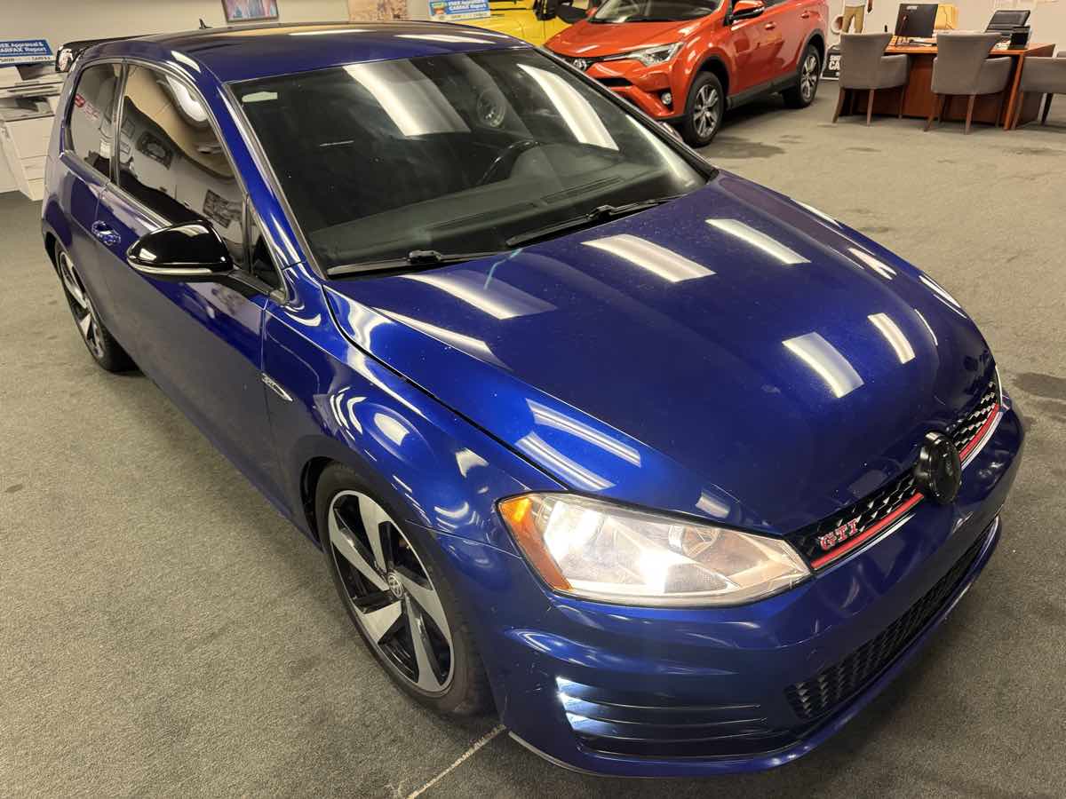 2016 Volkswagen Golf GTI S Performance photo 9