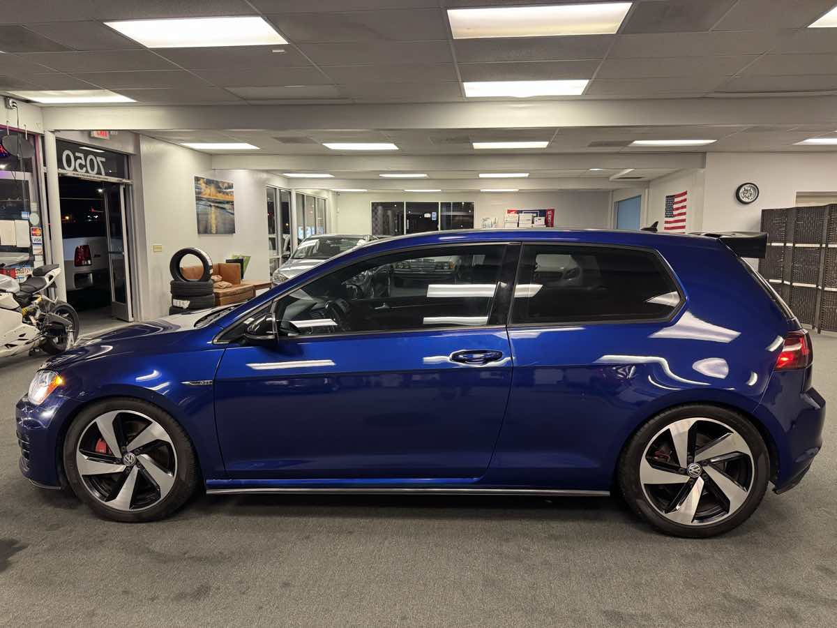 2016 Volkswagen Golf GTI S Performance photo 24