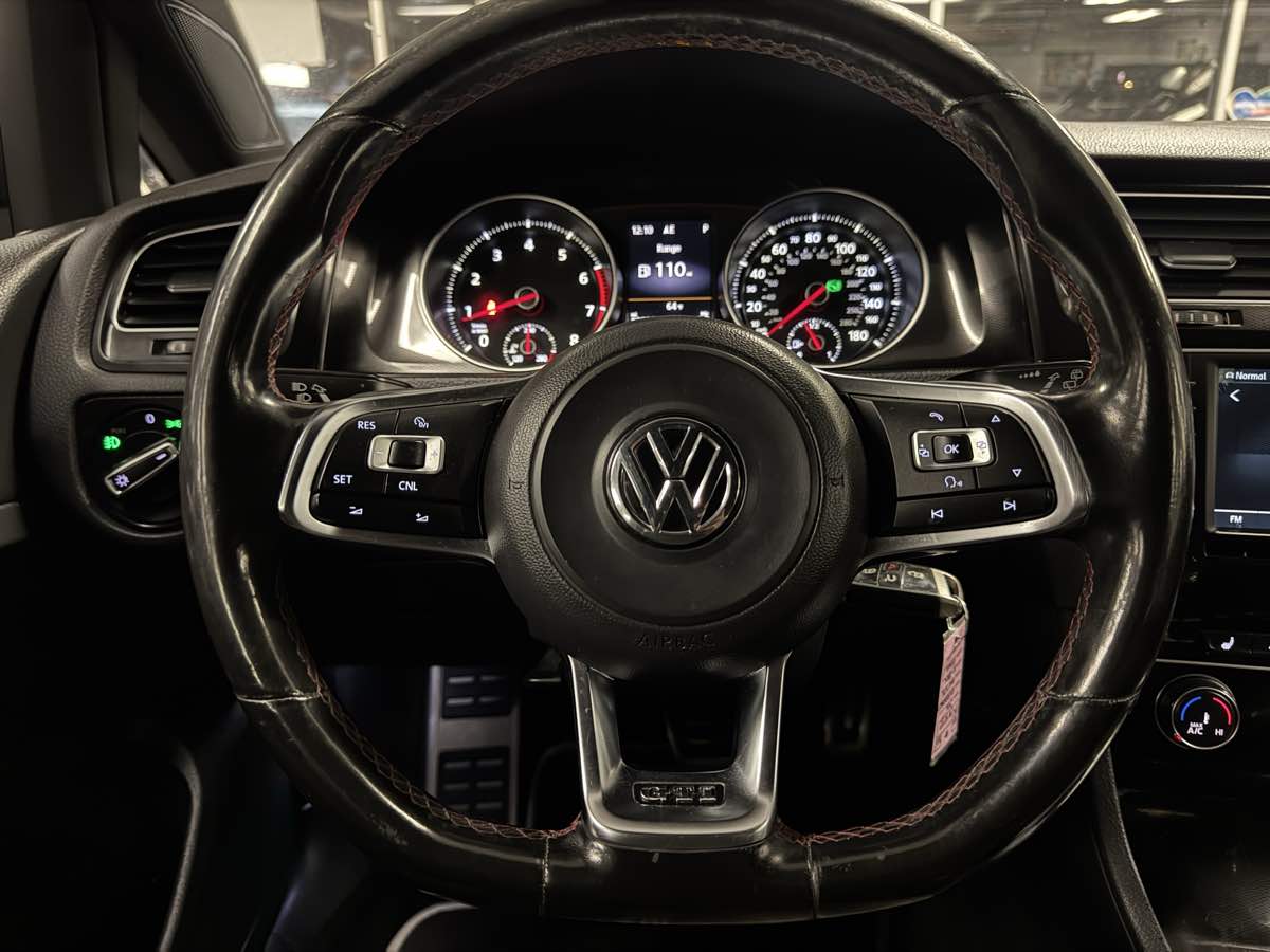 2016 Volkswagen Golf GTI S Performance photo 32