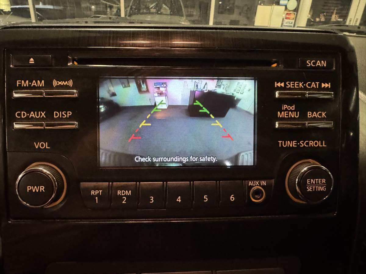 2014 Nissan Titan SV photo 31