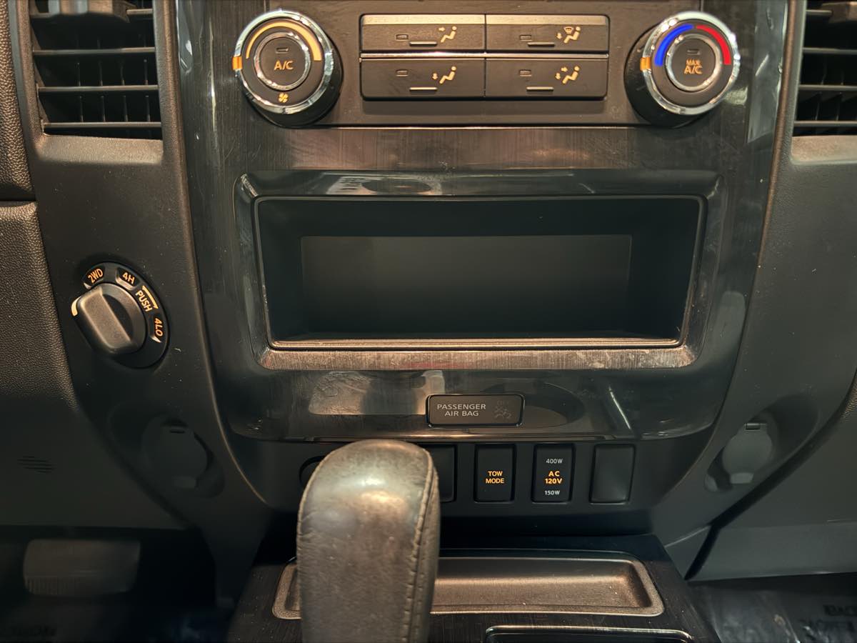 2014 Nissan Titan SV photo 35