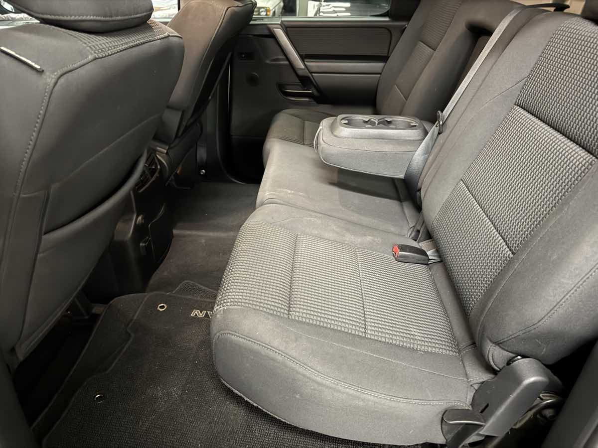 2014 Nissan Titan SV photo 48