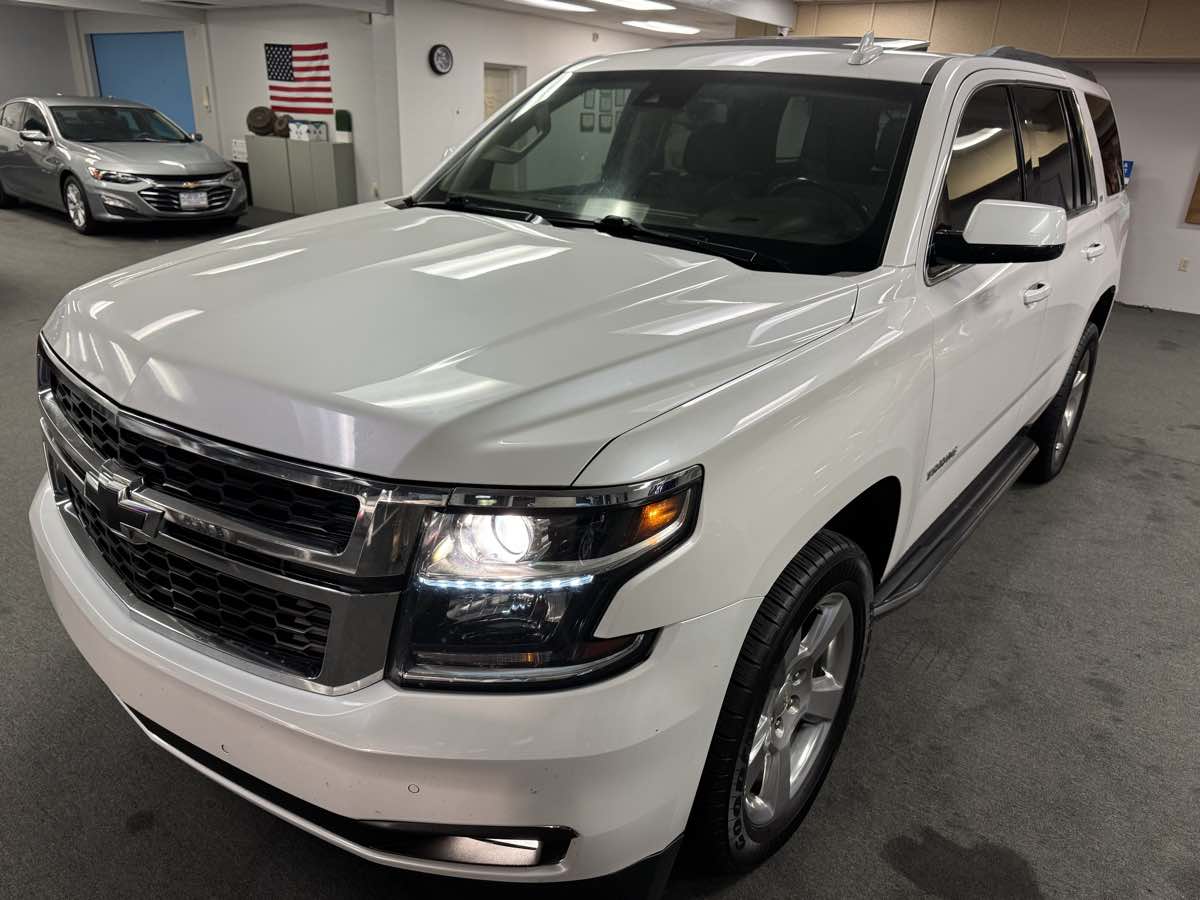 2020 Chevrolet Tahoe LT photo 3