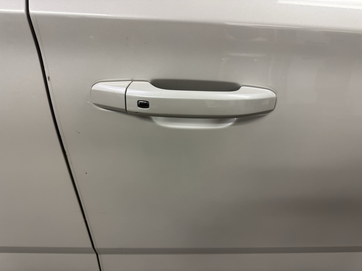2020 Chevrolet Tahoe LT photo 14