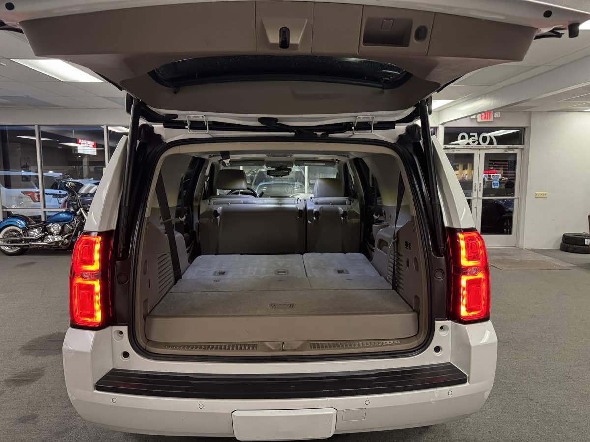 2020 Chevrolet Tahoe LT photo 22