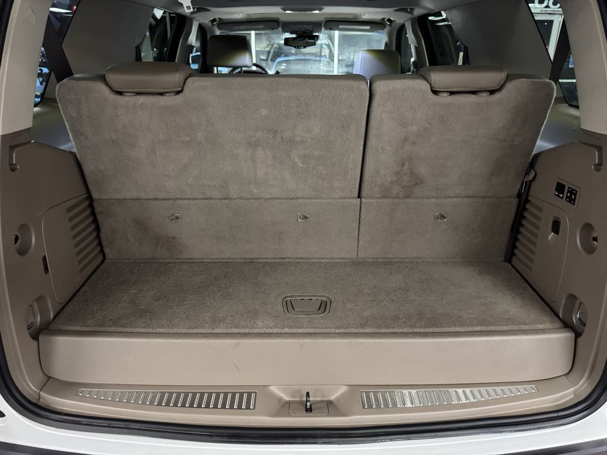 2020 Chevrolet Tahoe LT photo 24