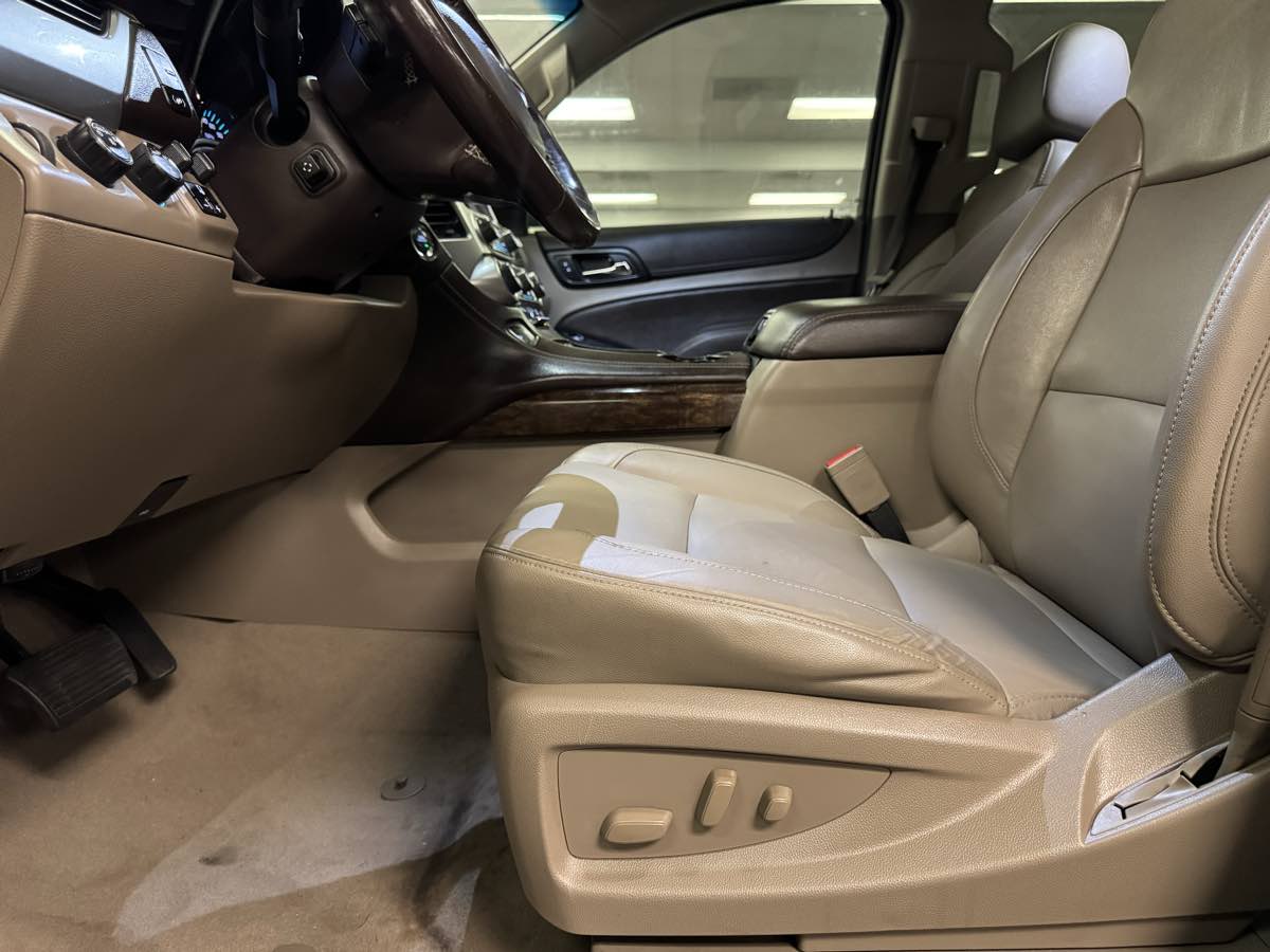 2020 Chevrolet Tahoe LT photo 34