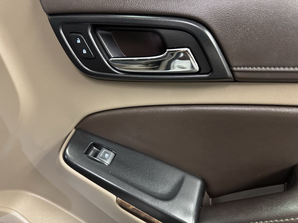 2020 Chevrolet Tahoe LT photo 46
