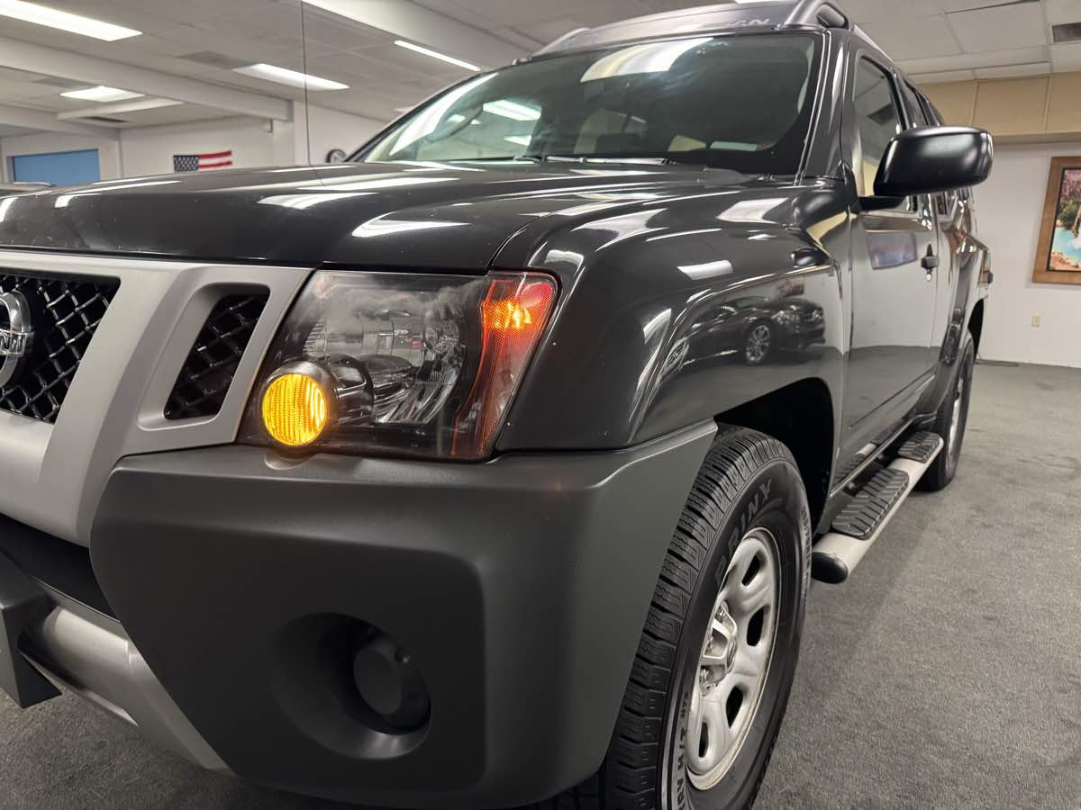 2012 Nissan Xterra X photo 3