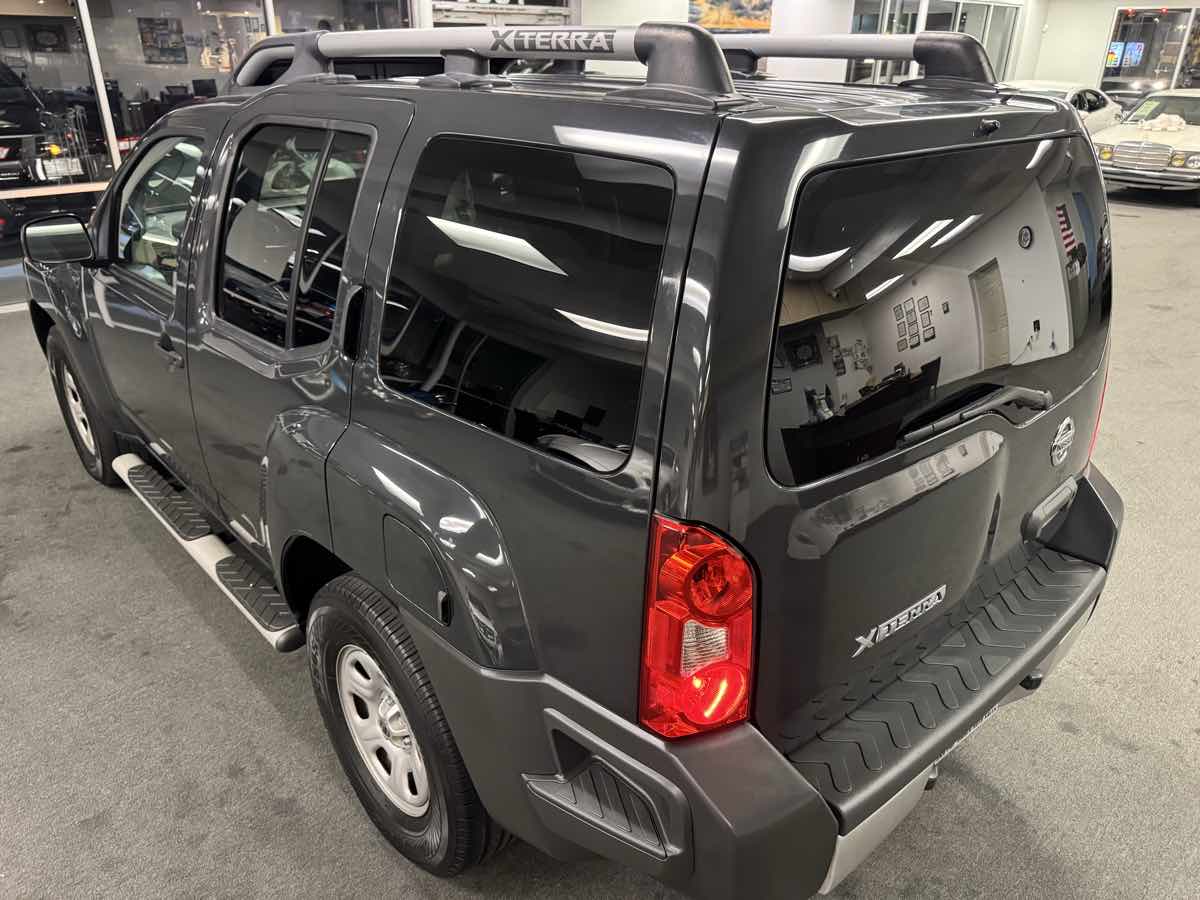 2012 Nissan Xterra X photo 24