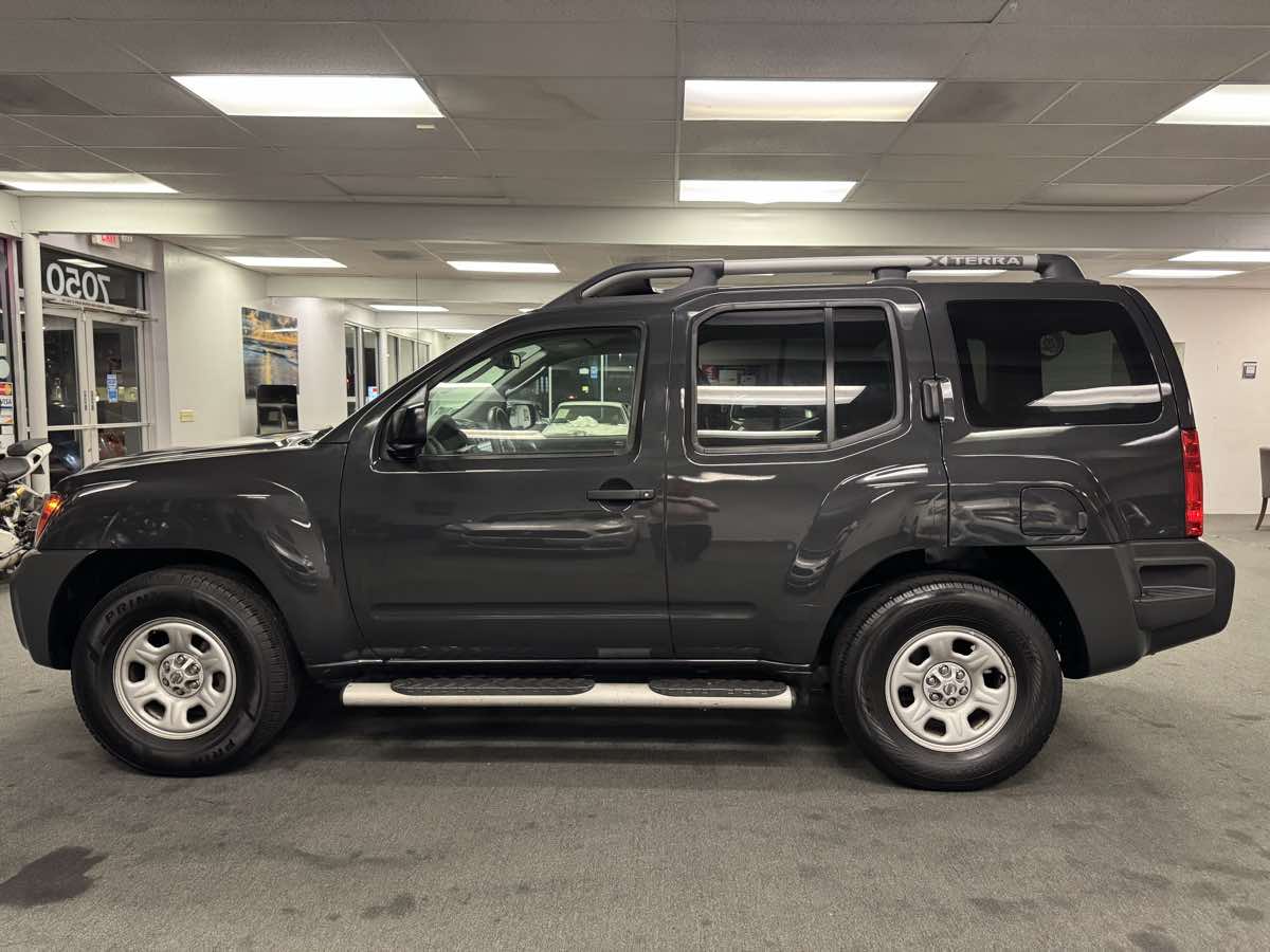 2012 Nissan Xterra X photo 27