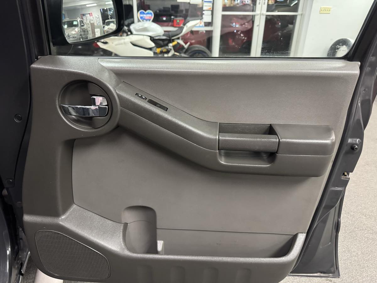 2012 Nissan Xterra X photo 41