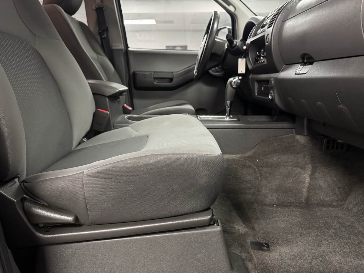 2012 Nissan Xterra X photo 42