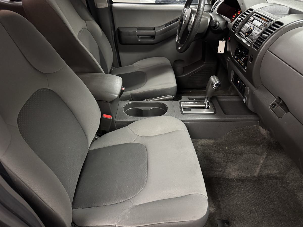 2012 Nissan Xterra X photo 43