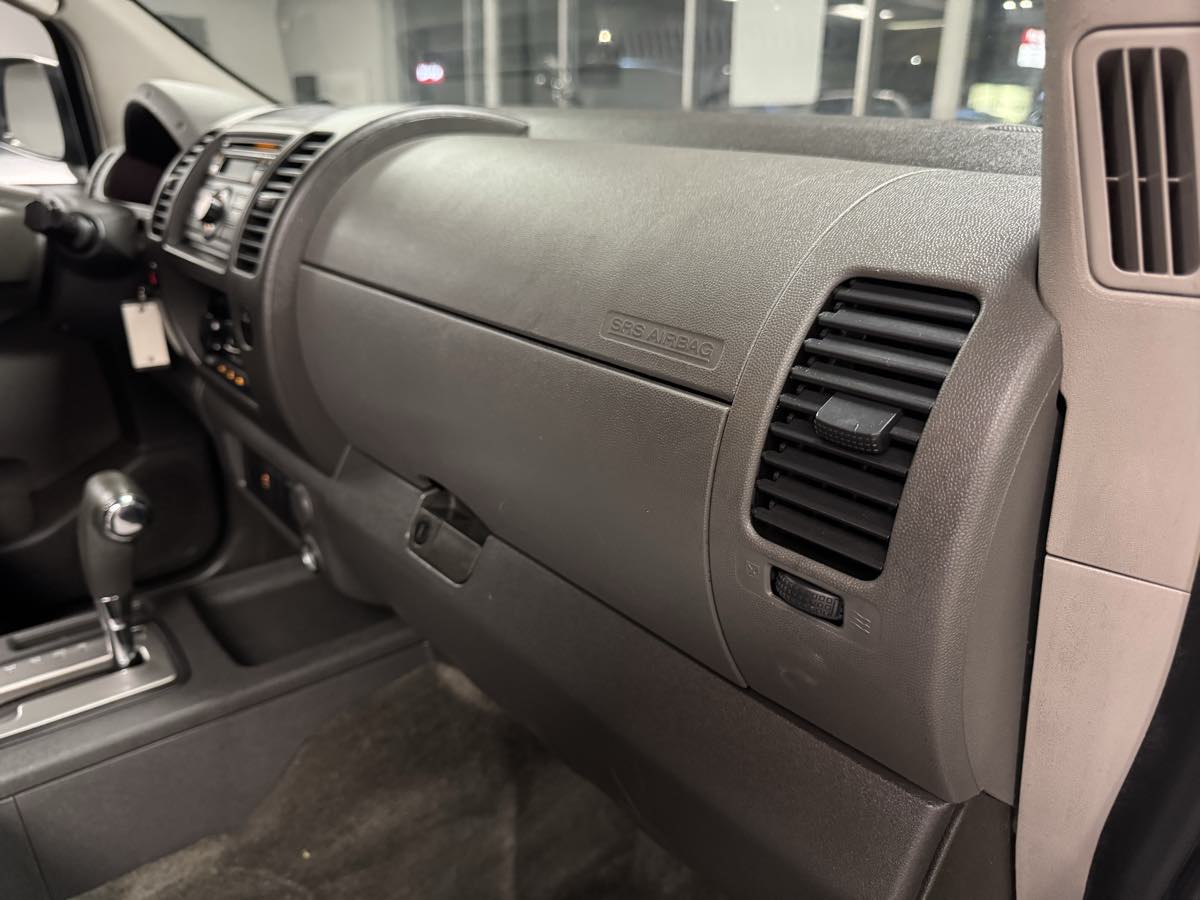 2012 Nissan Xterra X photo 45