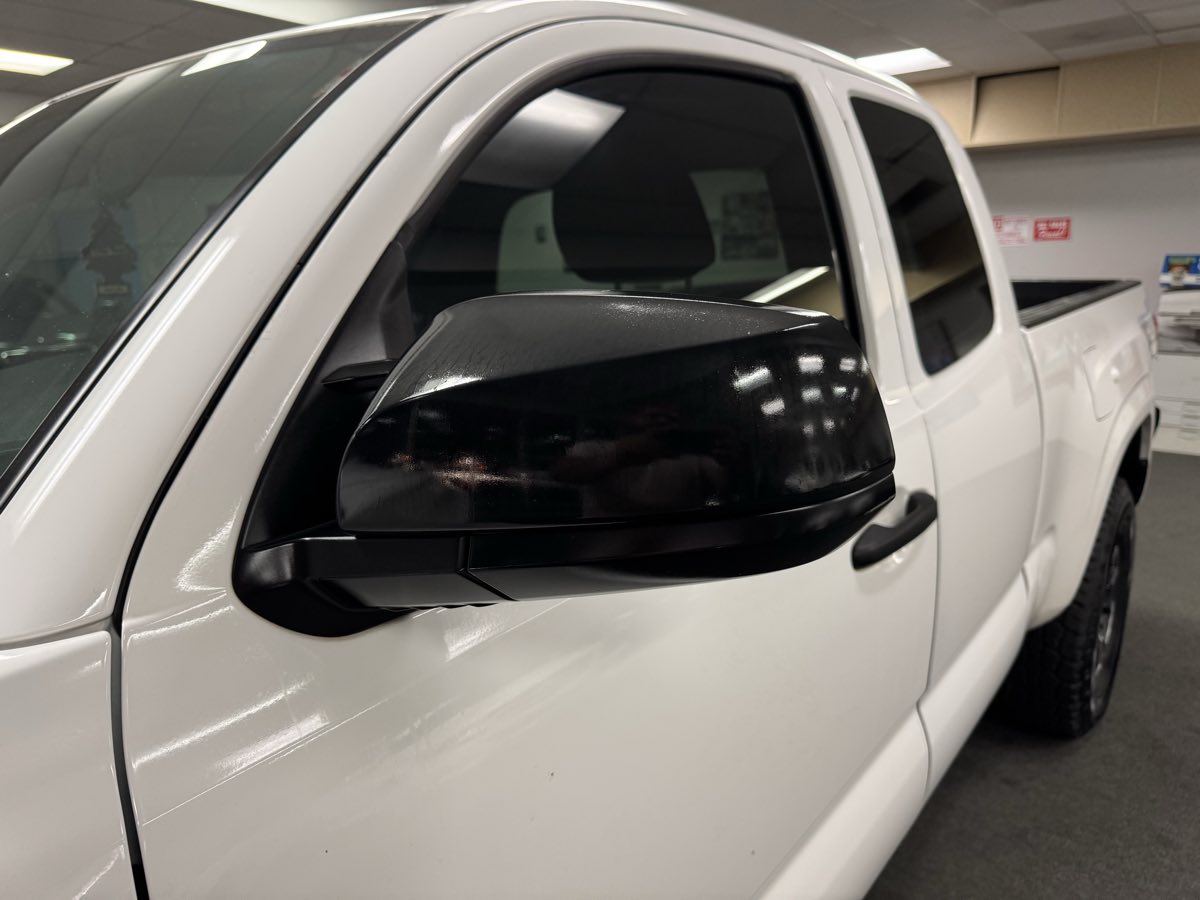 2018 Toyota Tacoma SR photo 4