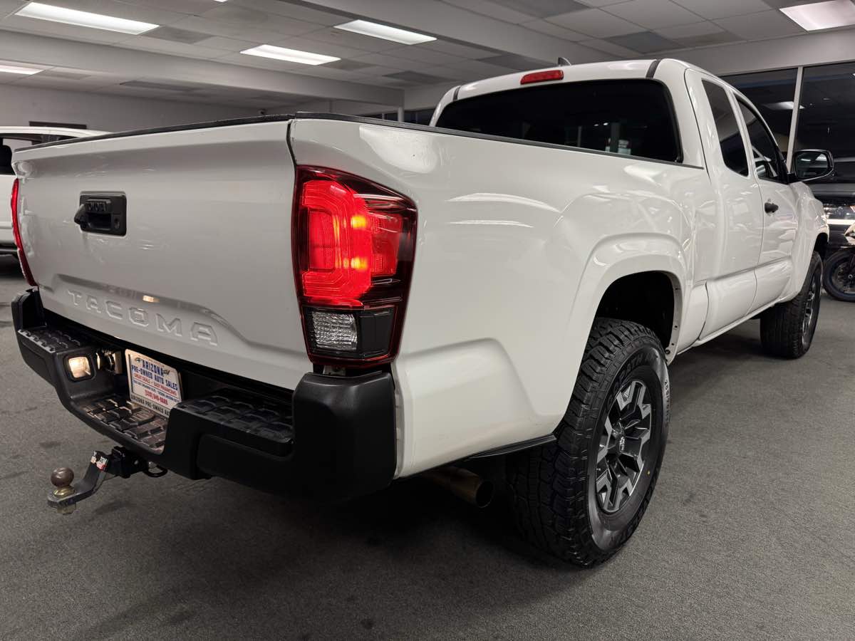 2018 Toyota Tacoma SR photo 14