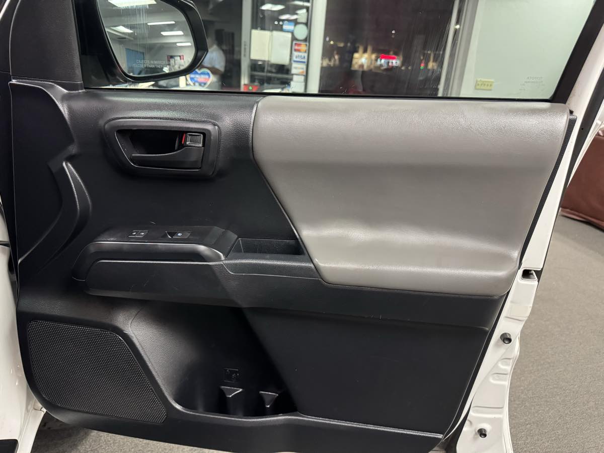 2018 Toyota Tacoma SR photo 41