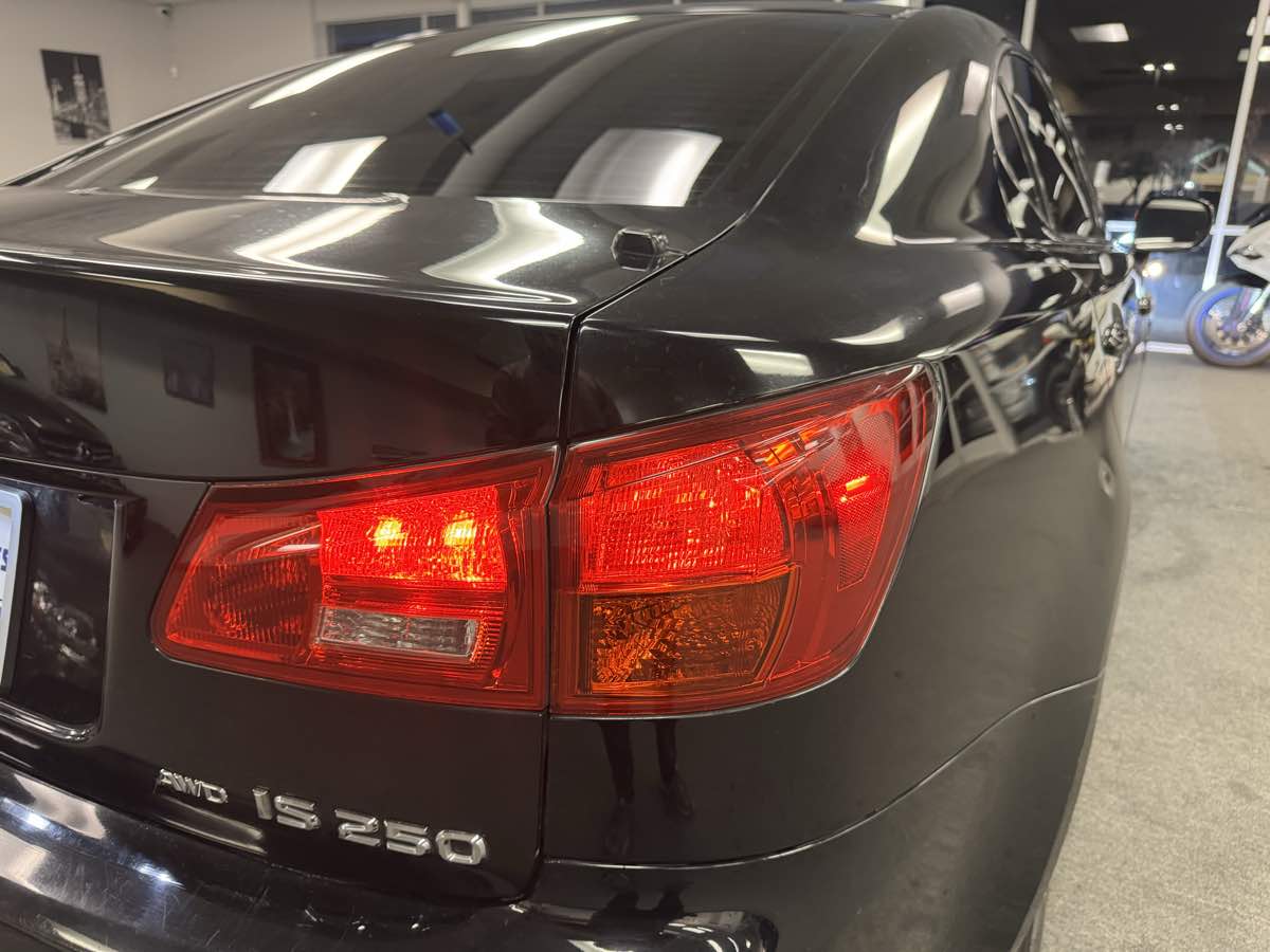 2006 Lexus IS 250 AWD photo 16